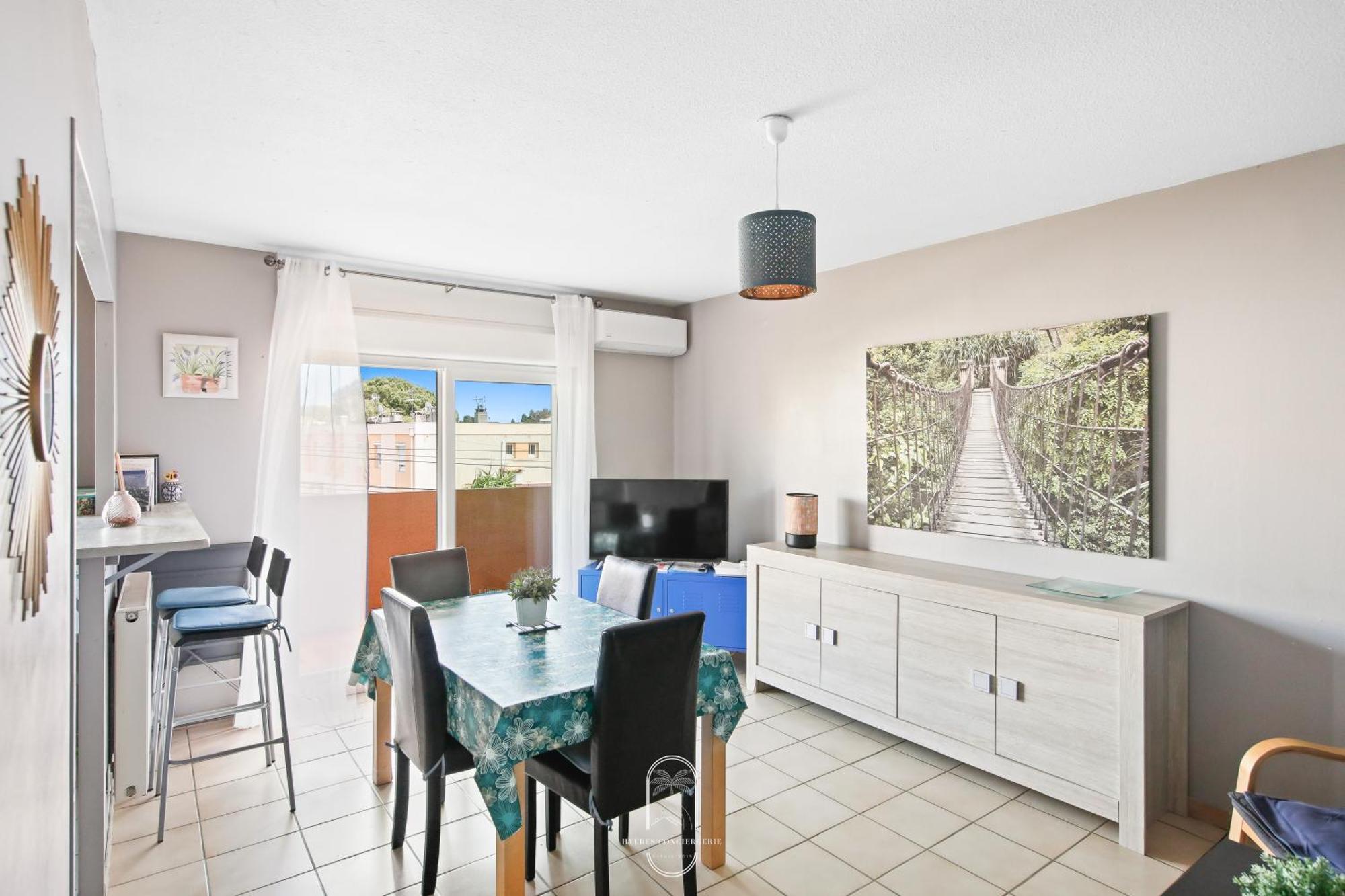 Hyeres Proche Centre - Appartement 1 Chambre Clim Pk Wifi By Hc Exterior photo