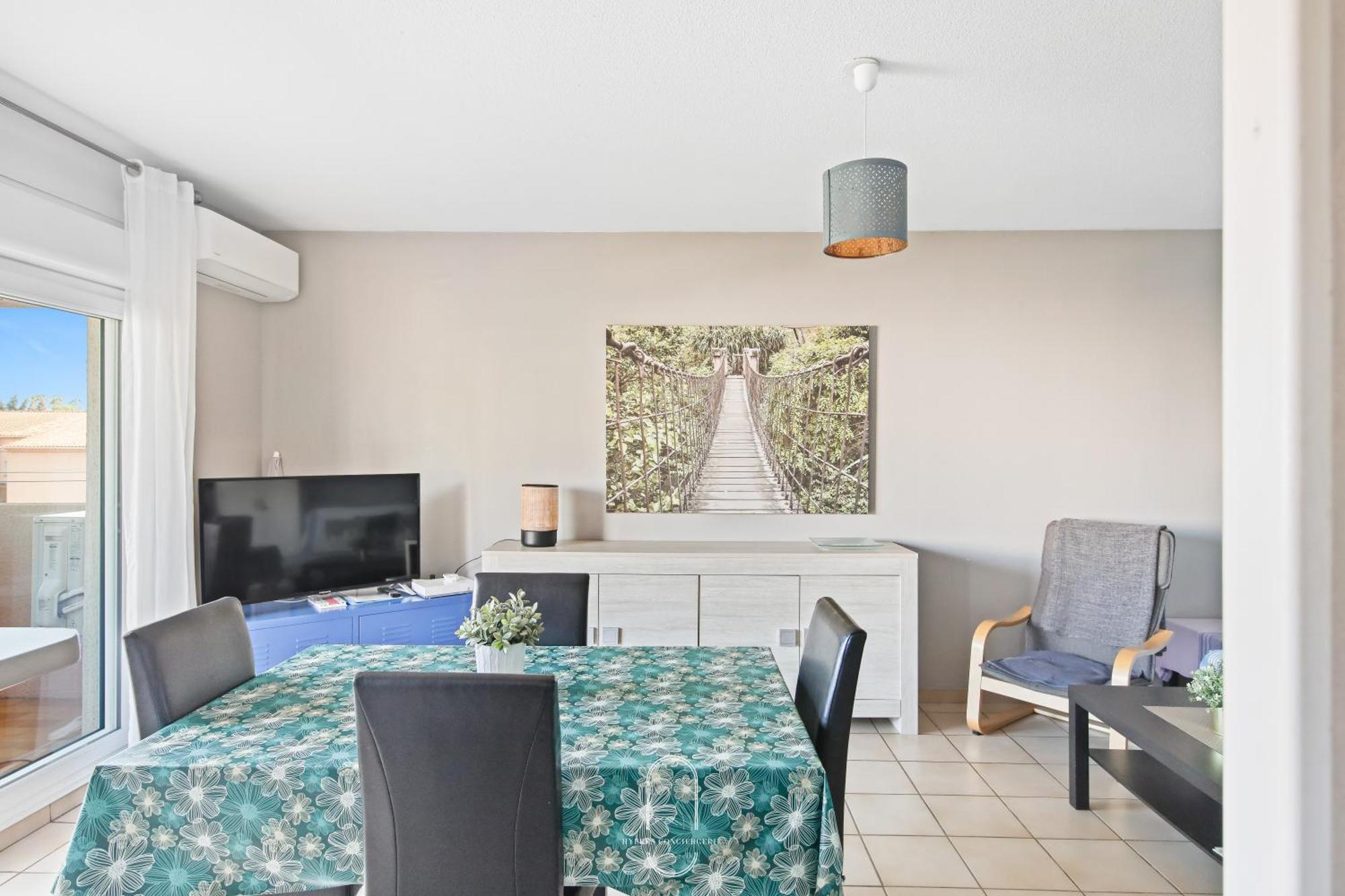 Hyeres Proche Centre - Appartement 1 Chambre Clim Pk Wifi By Hc Exterior photo
